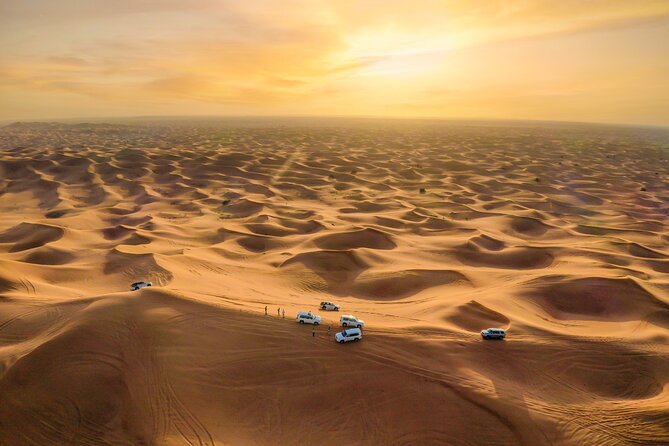 Dubai Exclusive Desert Safari - Sunset at the Photo Stop