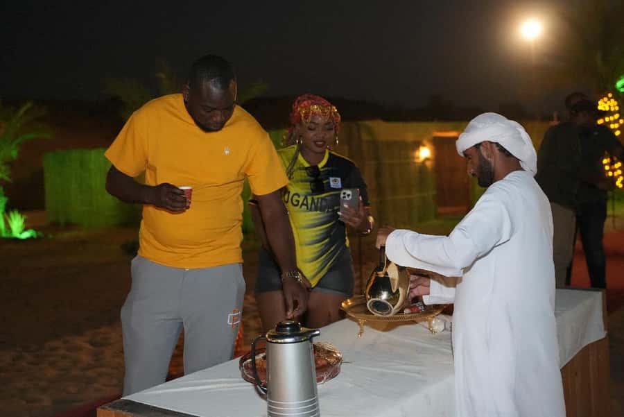 Dubai: Experience 60 Minutes Quad bike & BBQ Dinner - Safety briefing, helmet and the first ride