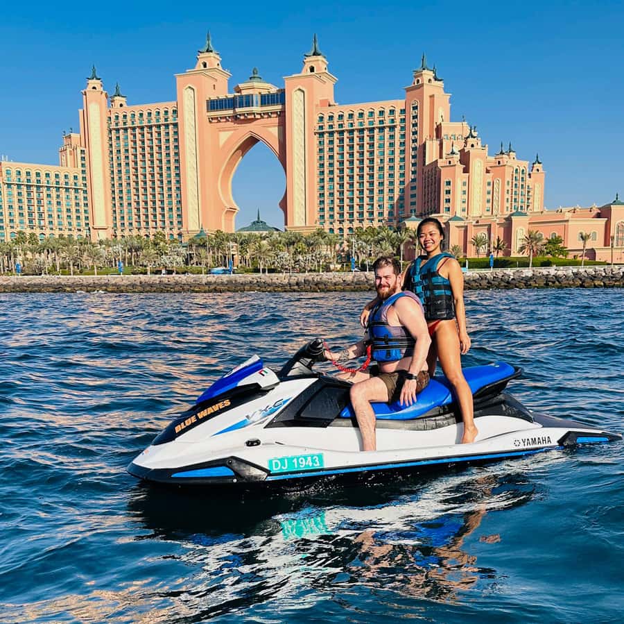 Dubai: Experience Jet Ski to Burj Al Arab +PICTURES & VIDEOS - Photos, videos, and changing seats