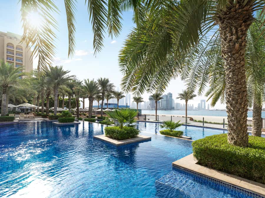 Dubai: Fairmont the Palm Pool and Beach Access - How to plan your day without wasting time