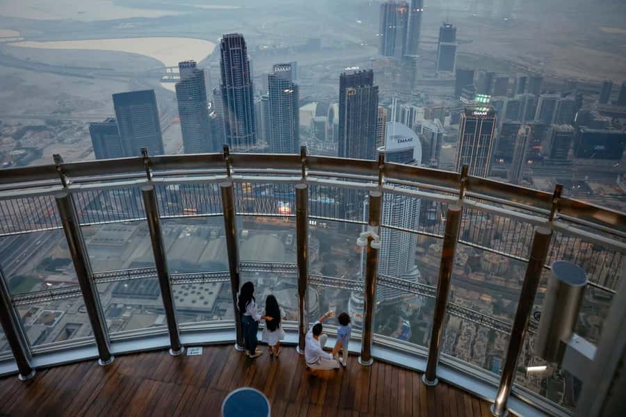 Dubai: Fast Track Entry to Burj Khalifa Levels 124 & 125 - Finding the entrance inside Dubai Mall