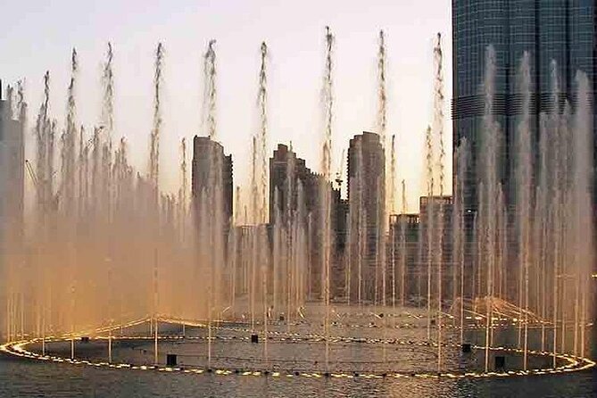 Dubai Fountain Boardwalk - What the Dubai Fountain Boardwalk Is Like