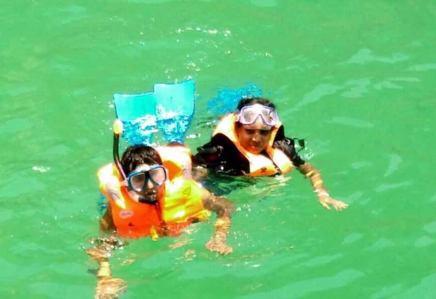 Dubai: Full-Day Sea Safari to Musandam - Swimming, snorkeling, and the banana boat