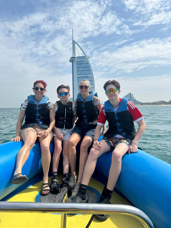 Dubai: Guided Speedboat Tour with City Sights & Ice Cream. - Why Dubai looks better from a speedboat