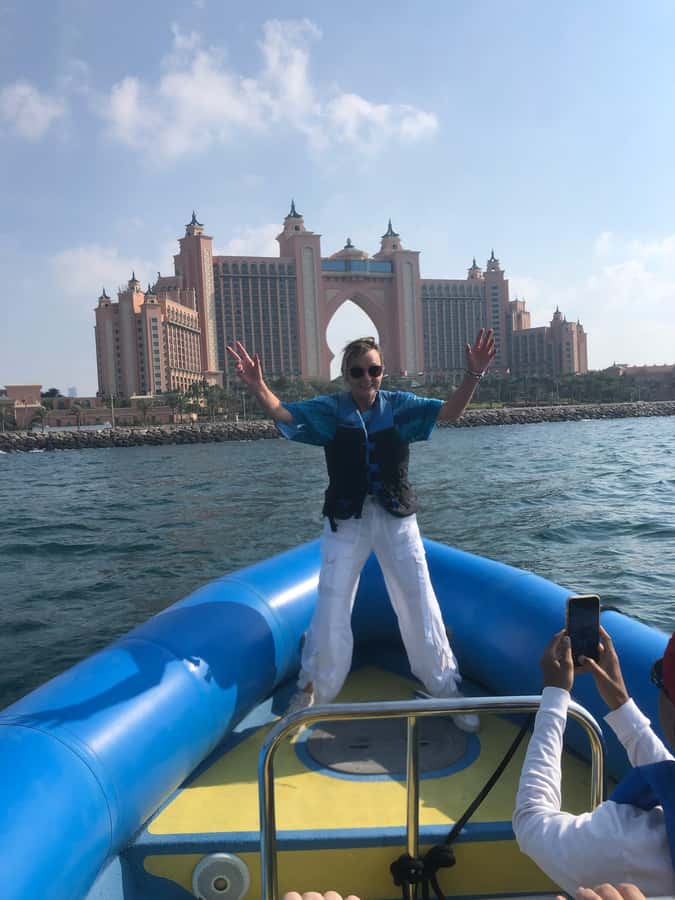 Dubai: Guided Speedboat Tour with City Sights & Ice Cream. - What $33 gets you