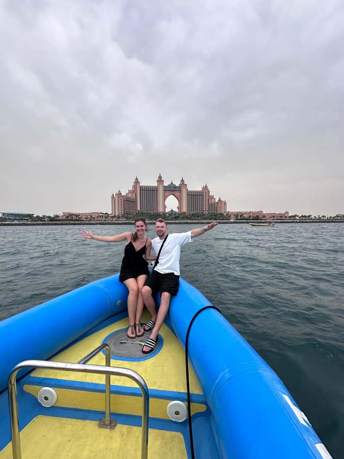 Dubai: Guided Speedboat Tour with City Sights & Ice Cream. - Who will enjoy this ride most