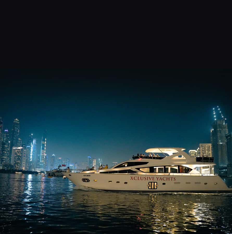 Dubai Harbor: Luxury Yacht Tour with BBQ Options - Leaving Dubai Harbour for the city skyline