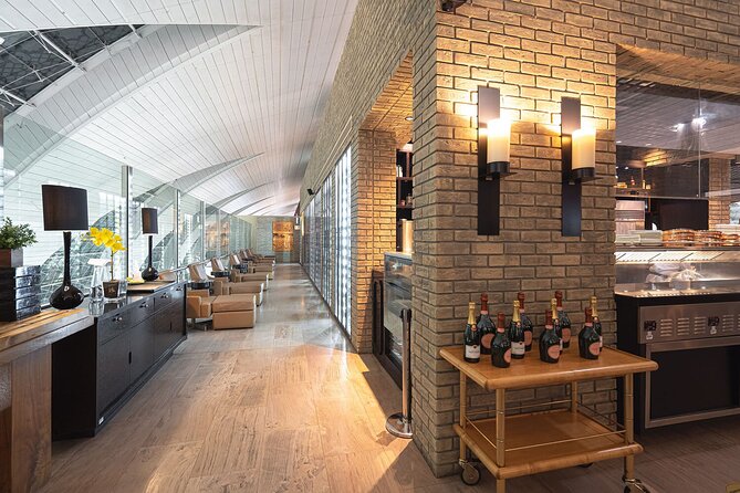 Dubai International Airport (DXB) T3/T1/T2 VIP Lounge Access - What this Dubai lounge pass really offers