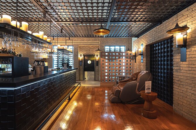 Dubai International Airport (DXB) T3/T1/T2 VIP Lounge Access - Food, drinks, and the value of eating inside