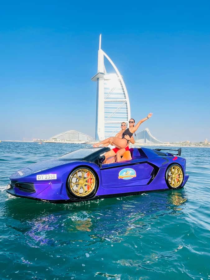 Dubai: Jet car at Burj Al Arab with photos and videos - A jet car ride with the Burj Al Arab in front of you