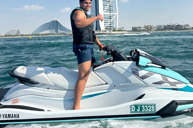 Dubai Jet Ski – 1050cc + Free Photos & Videos - What the captain adds to the experience