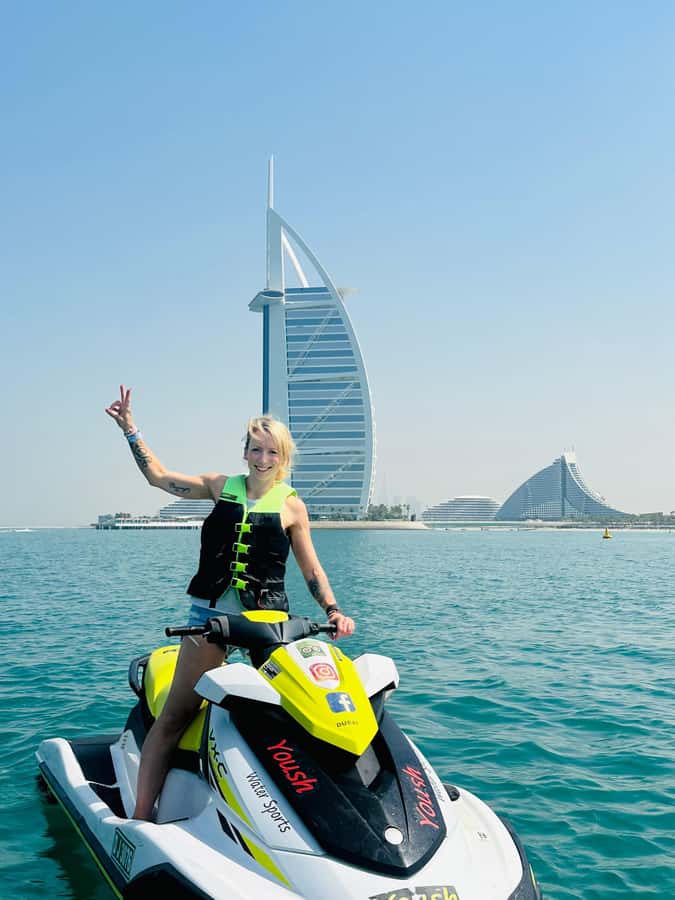 Dubai: Jet ski & Flyboard in Dubai Free Ice Cream - The briefing, safety gear, and shared jet ski rules