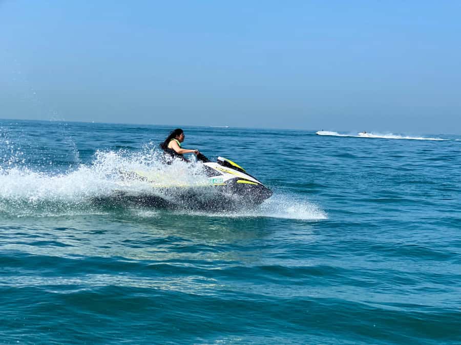 Dubai: Jet Ski Ride with Photos and Videos - 1 Hr - Dubai’s skyline looks better from the water