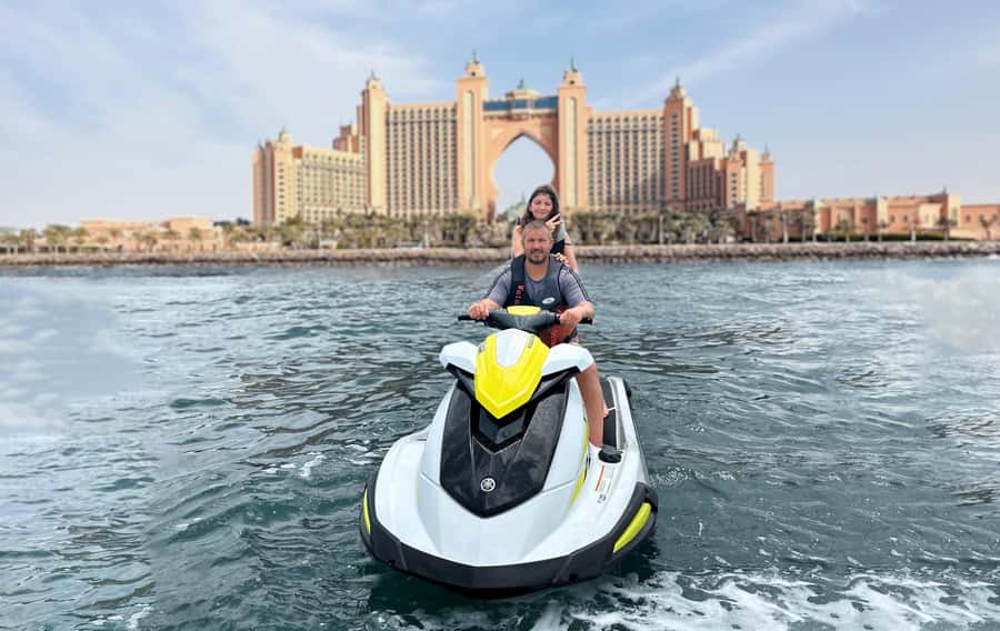 Dubai: Jet Ski Ride with Photos and Videos - 1 Hr - Burj Al Arab is the first big photo moment