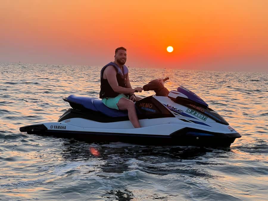 Dubai: Jet Ski to Atlantis with Videos, Photos and Ice Cream - Around Palm Jumeirah and Atlantis The Royal