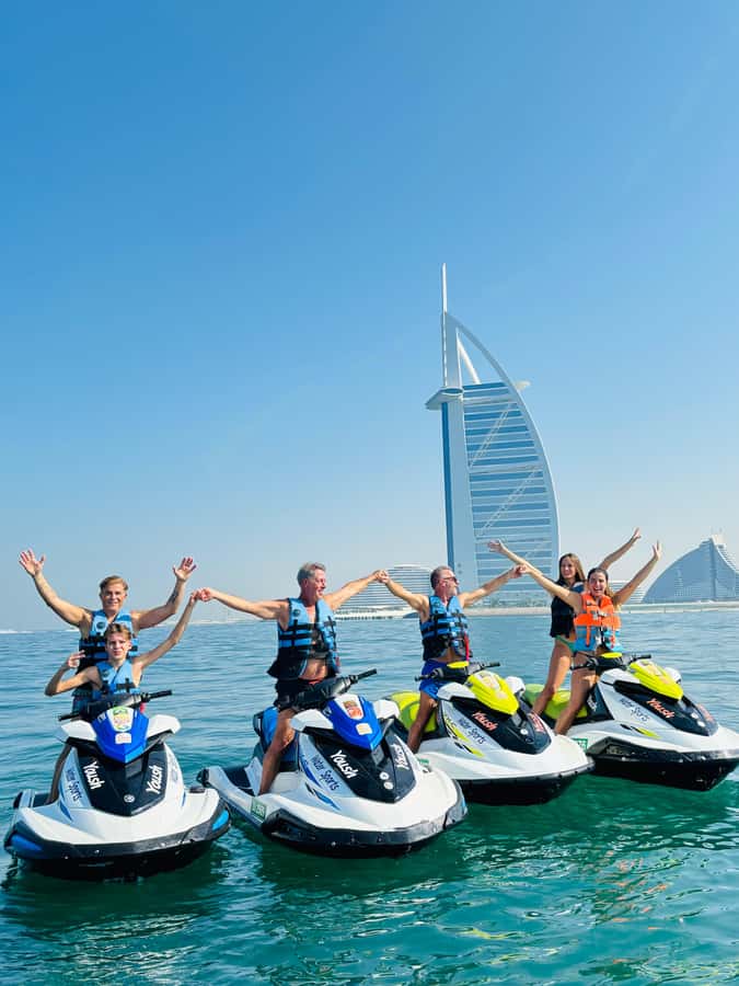 Dubai: Jet Ski Tour of Burj Al Arab with Photos - The guide can shape the whole experience