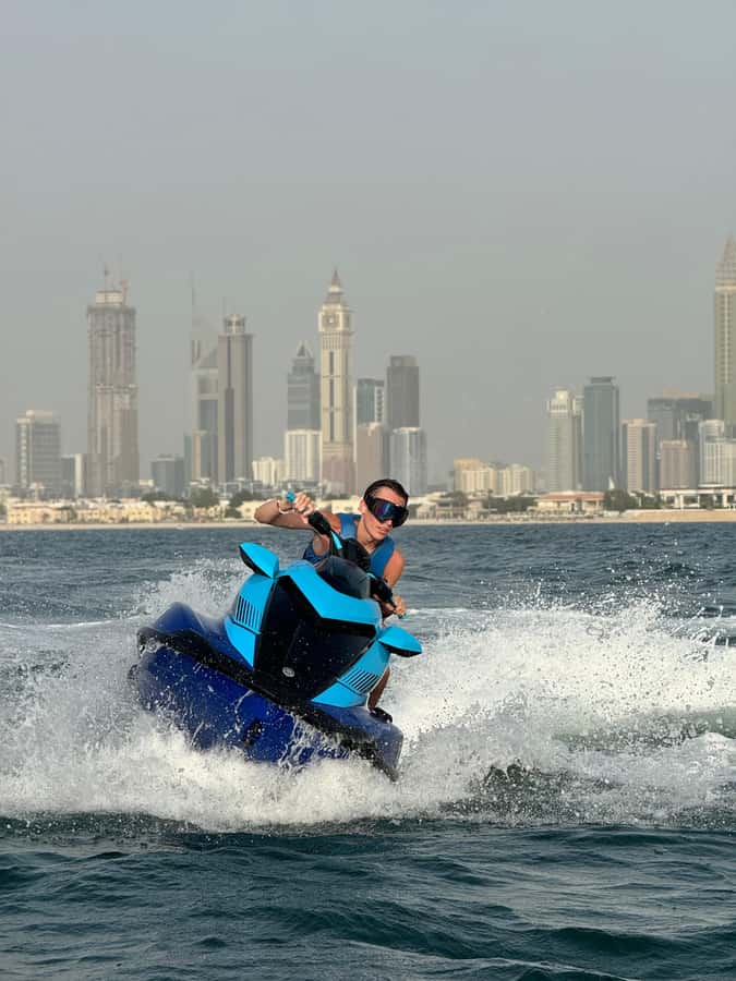 Dubai: Jet Ski Tour of Burj Al Arab with Photos & Videos - The 30-minute route and Burj Al Arab