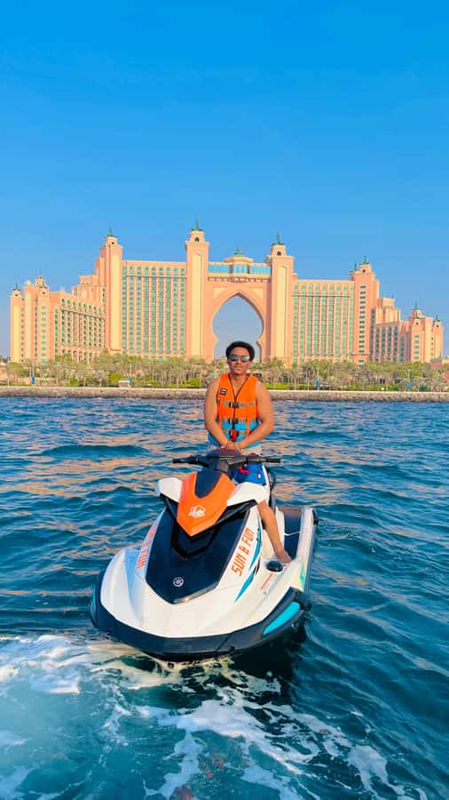 Dubai jet ski: visit the Burj al Arab and Atlantis with photos and videos - The 45-minute route and views toward Burj Khalifa