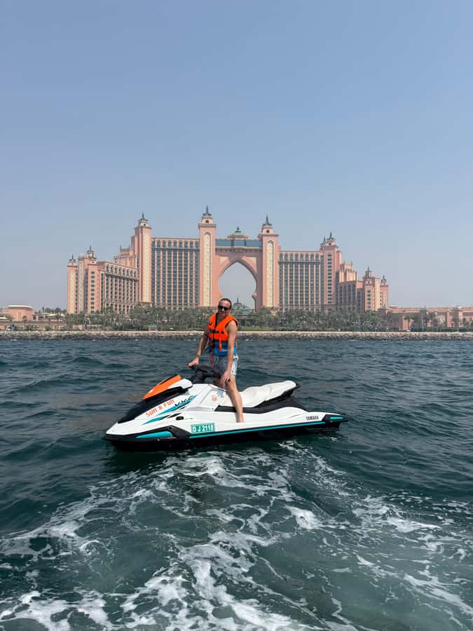 Dubai jet ski: visit the Burj al Arab and Atlantis with photos and videos - The value of $54 for up to two