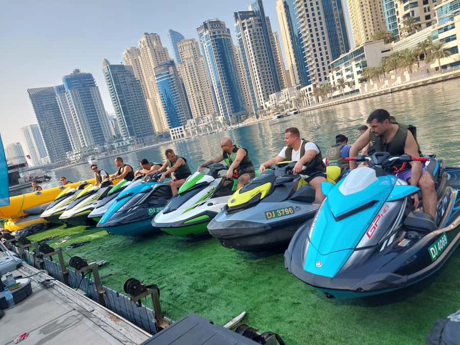 Dubai: Jetski Tour to Dubai Eye, JBR, Palm & Burj Al Arab - Meeting at Shark Jetski Yacht Club