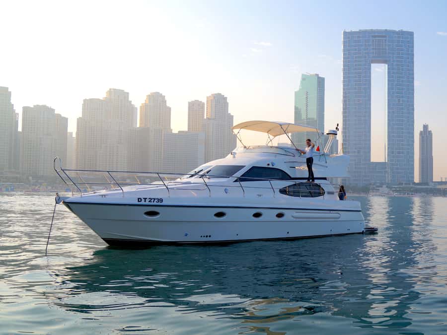 Dubai: Luxury Private 50 FT Yacht Cruise + Optional Sushi - The optional sushi dinner