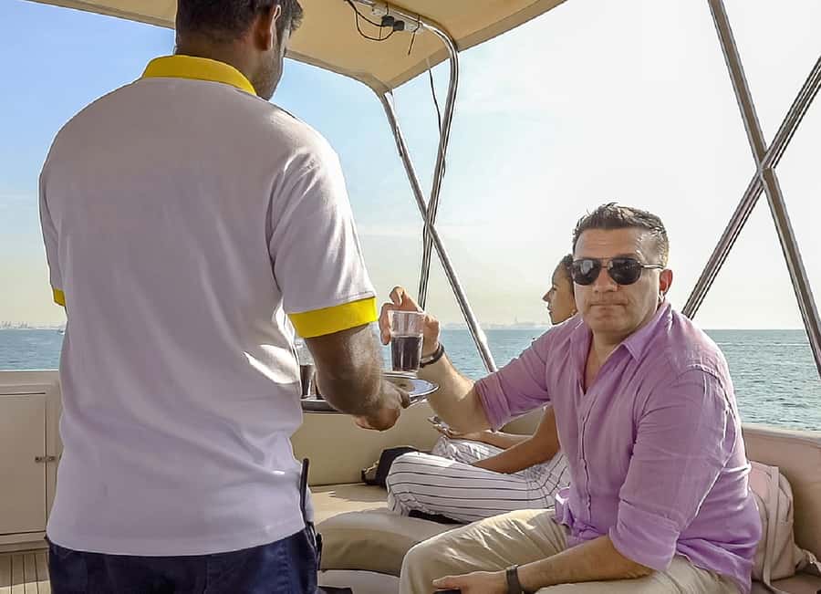Dubai: Luxury Sunset Yacht Tour with Snacks and Drinks - Burj Al Arab, Bluewaters Island, and Ain Dubai