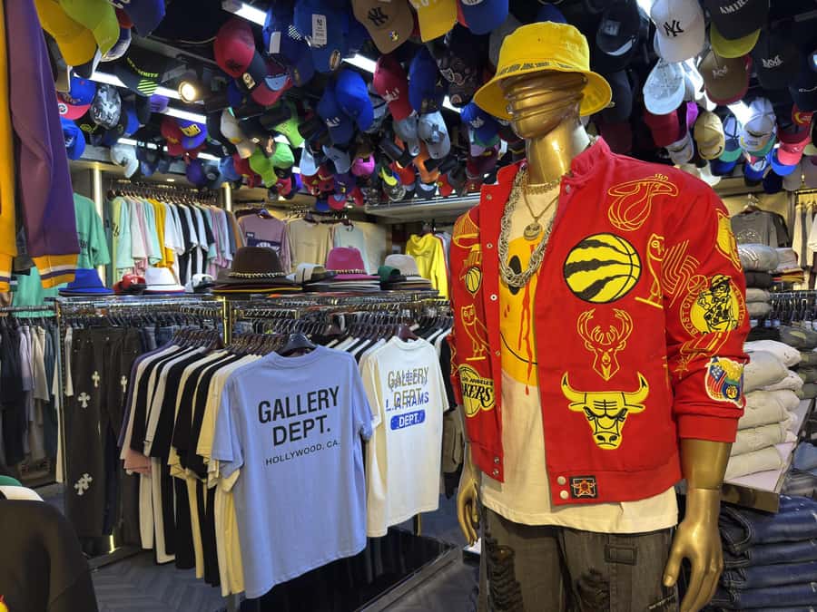 Dubai: Magic & Secret new Shopping Tour - The value of $29