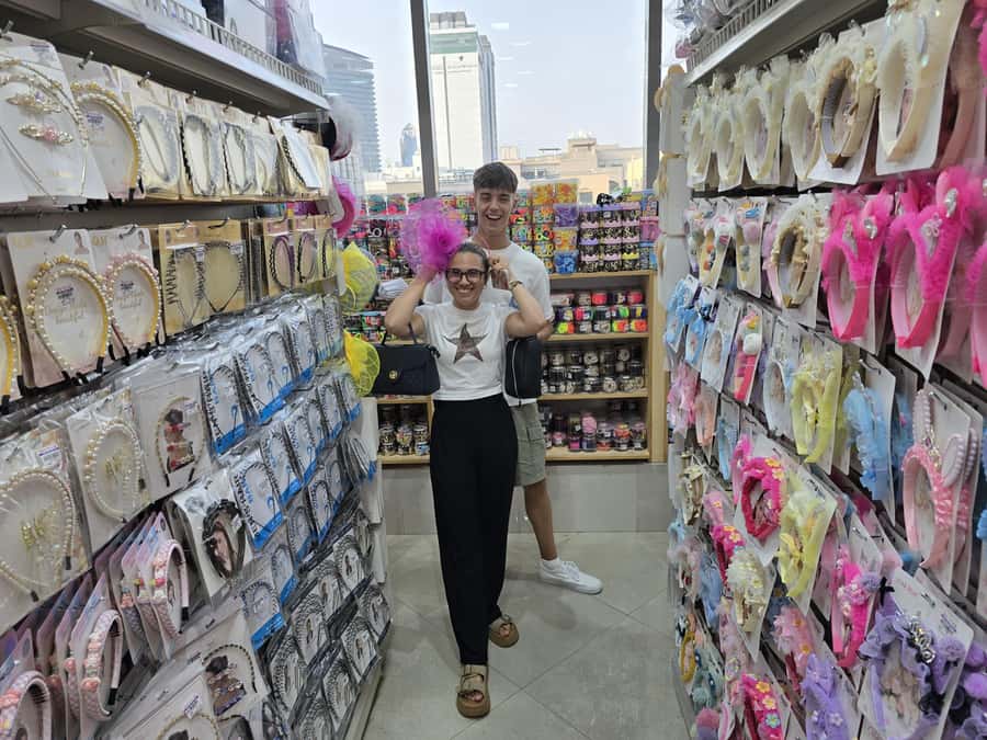 Dubai: Magic & Secret new Shopping Tour - Meeting Ali at ADCB Metro Station