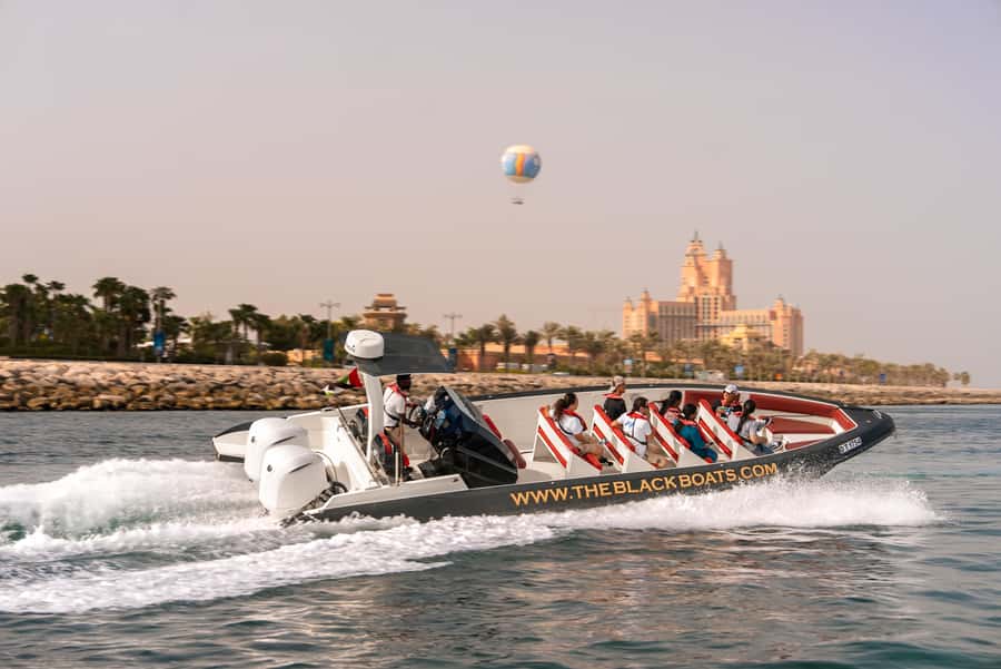 Dubai Marina: 1-Hour Luxury Sightseeing Speedboat Tour - The Atlantis photo stop