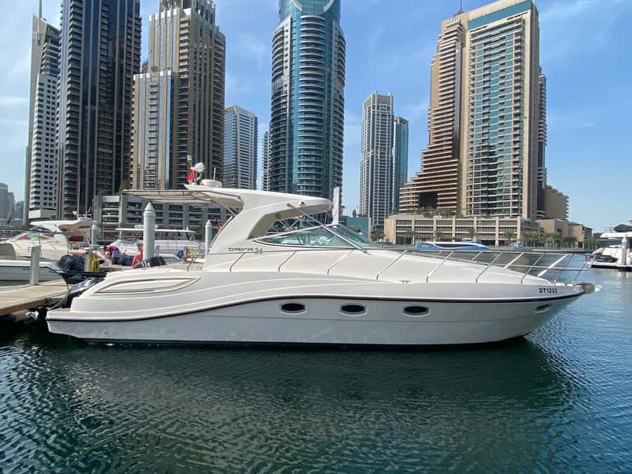 Dubai Marina: 2-Hour Mini Yacht Ride - Why Dubai looks better from a small private yacht