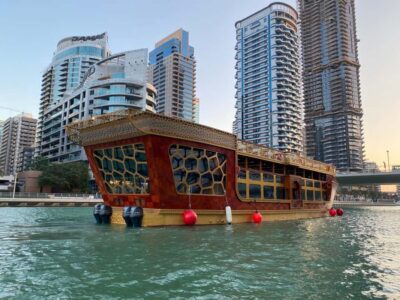 Dinner Cruise in a Traditional Boat