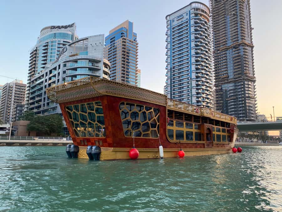 Dubai Marina: Dinner Cruise in a Traditional Boat - A two-hour route through Dubai’s brightest waterfront