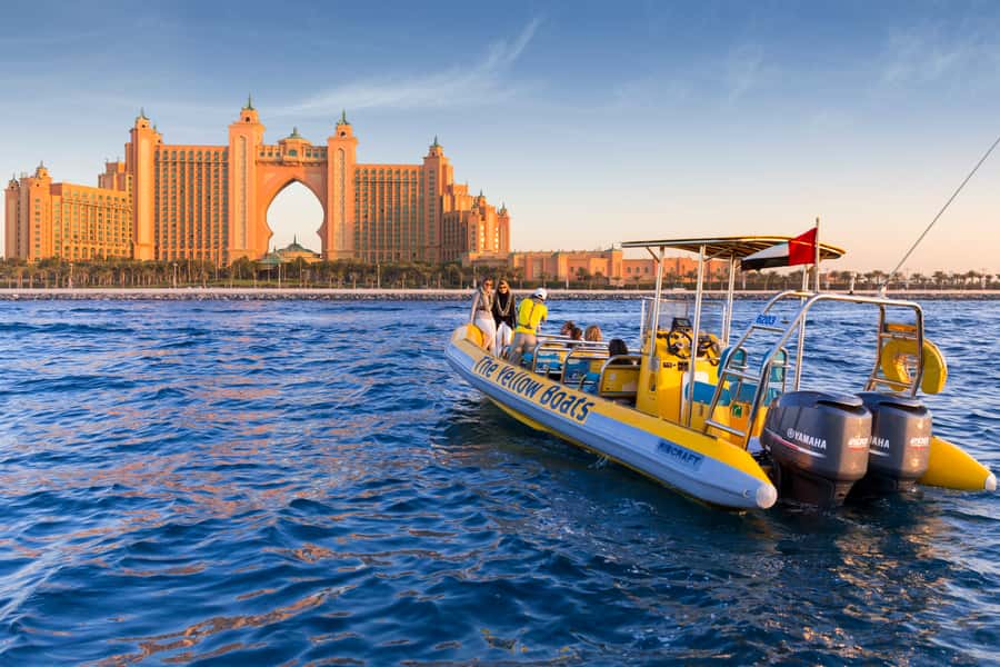 Dubai Marina: Guided Sightseeing Tour by Speedboat - Why Dubai looks better from a speedboat