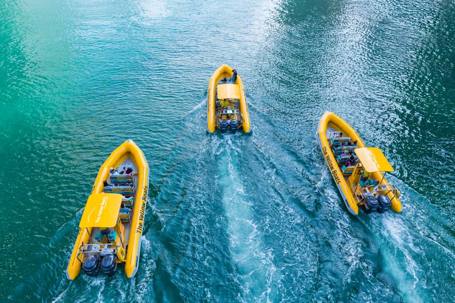 Dubai Marina: Guided Sightseeing Tour by Speedboat - Picking the 30, 75, or 99-minute route