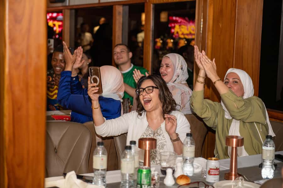 Dubai Marina: Luxury Dinner Cruise, Live Show, Open Bar & DJ - Setting sail from Dubai Marina after dark