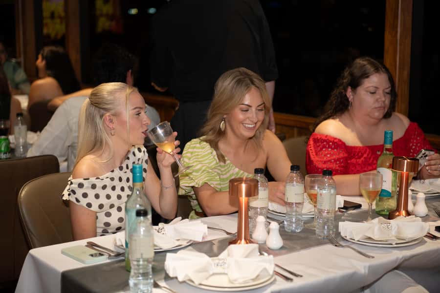 Dubai Marina: Luxury Dinner Cruise, Live Show, Open Bar & DJ - Who will enjoy this Dubai Marina cruise?