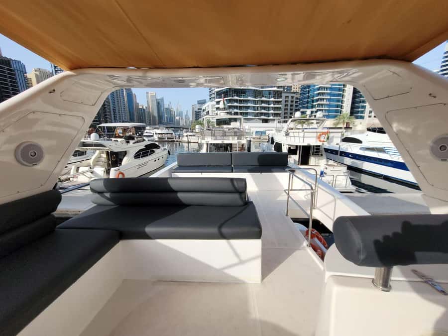 Dubai Marina luxury Yacht Tour: AinDubai,JBR &Harbour(1Hour) - What $17 buys you