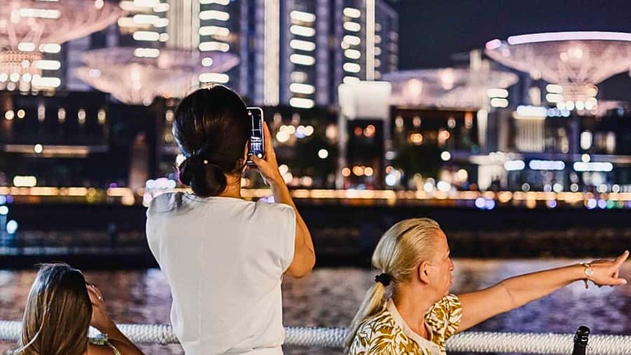 Dubai: Marina Premium Dinner Cruise with Unlimited Drinks - Smart Tips Before You Book