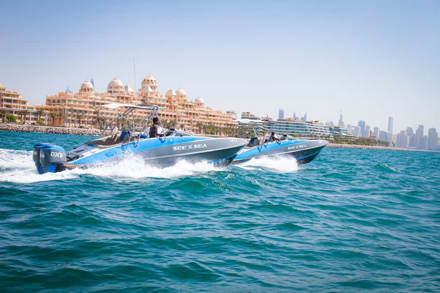 Dubai: Marina Private Boat Tour & Palm Jumeirah Sightseeing - Music, photos, and the private-boat feel