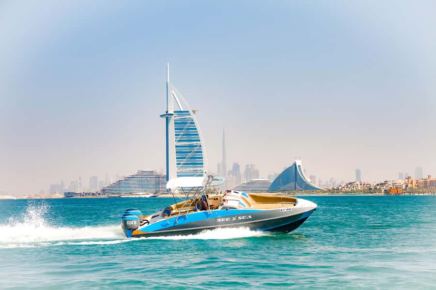Dubai: Marina Private Boat Tour & Palm Jumeirah Sightseeing - Leaving Dubai Marina near Pier 7