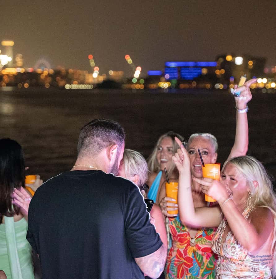 Dubai: Marina Yacht Party with BBQ, Unlimited Drinks and DJ - Music, dancing, and the age range