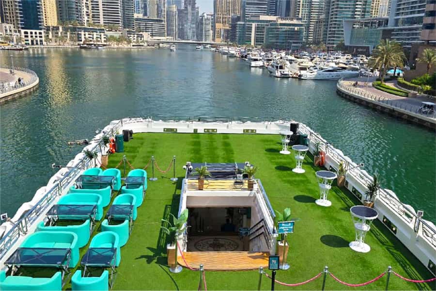 Dubai: Mega Yacht Dinner Cruise with Buffet - Entertainment on several decks