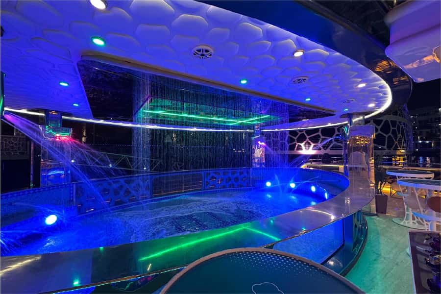 Dubai: Mega Yacht Dinner Cruise with Buffet - Is $82 good value?