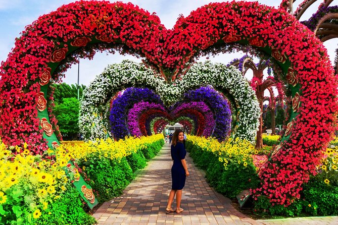 Dubai Miracle Garden and Global Village Shopping Tour - Why this combination works so well