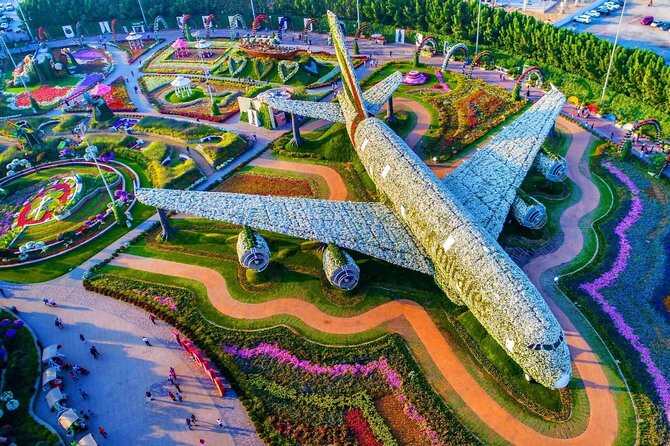 Dubai Miracle Garden Entry Tickets - The 15-meter floral clock
