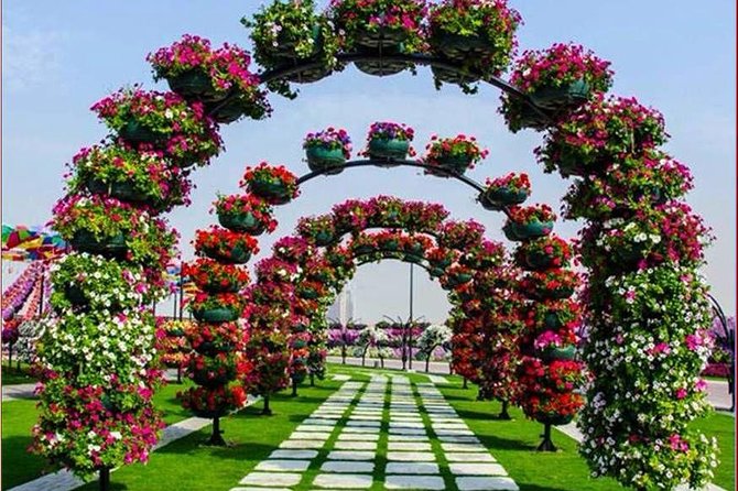 Dubai Miracle Garden Self-Guided Tour with Ticket with Transfer - The vehicle matters more than the ticket