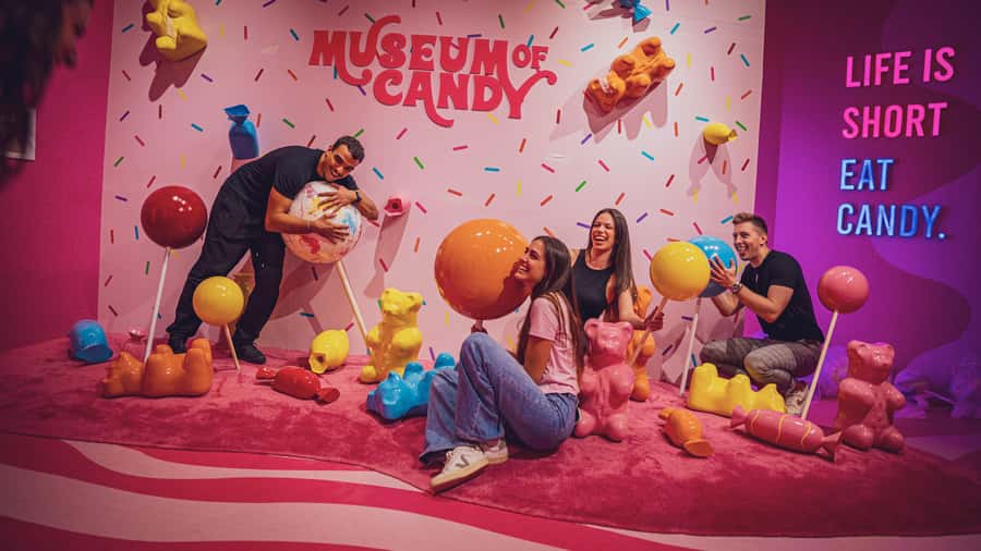 Dubai: Museum of Candy Entry Ticket - Free treats at four stations