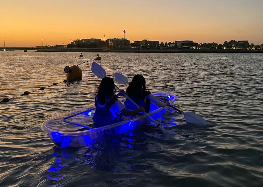 Dubai: Night Kayaking Tour - Arriving at Crystal Clear Watersports