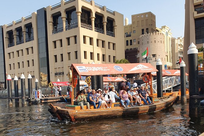 Dubai Nighttime City Tour with Airport or Hotel Transfer. - What the private guide adds