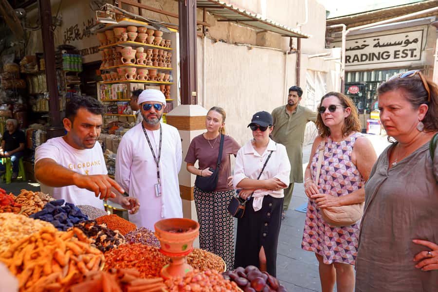 Dubai: Old Town, Souks, Street Food, Guided Tour & Abra Ride - How the food option changes the experience